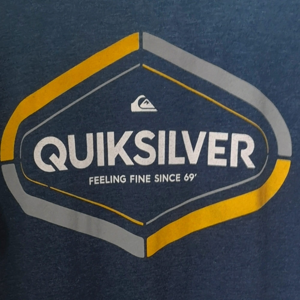 Quiksilver t-shirt Size M